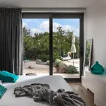 Luxor With Heated Pool *