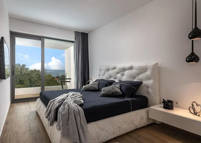Luxor With Heated Pool *