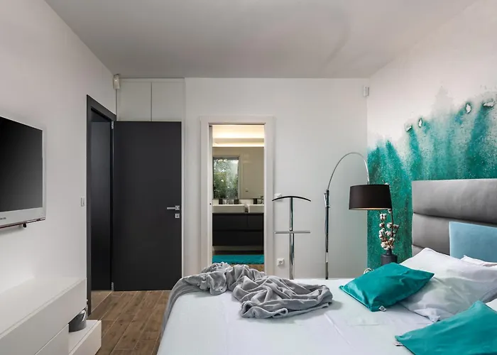 Villa Luxor With Heated Pool Sveti Vid-Miholjice
