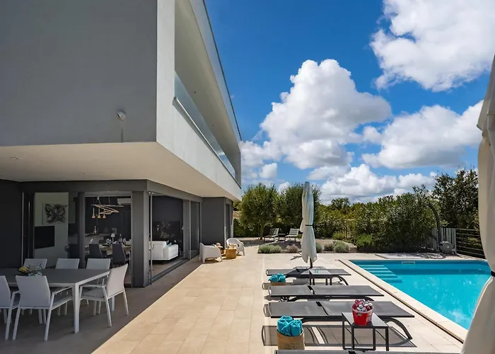 Luxor With Heated Pool * Sveti Vid-Miholjice