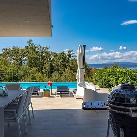 Luxor With Heated Pool וילה Sveti Vid-Miholjice