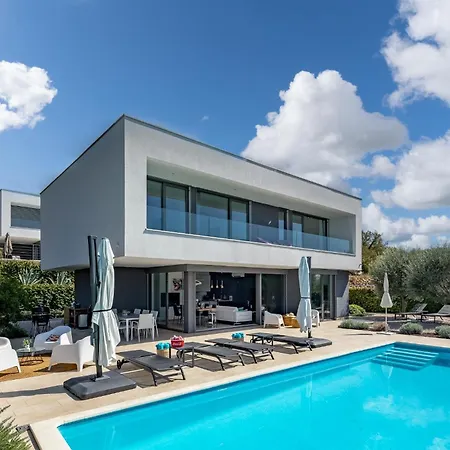 Luxor With Heated Pool * Sveti Vid-Miholjice